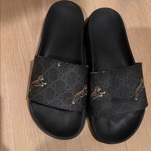 Gucci Black Slides with Tiger Motif Women